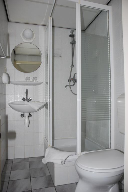 Bed And No Breakfast Joy Bed & Breakfast Noordwijk Oda fotoğraf